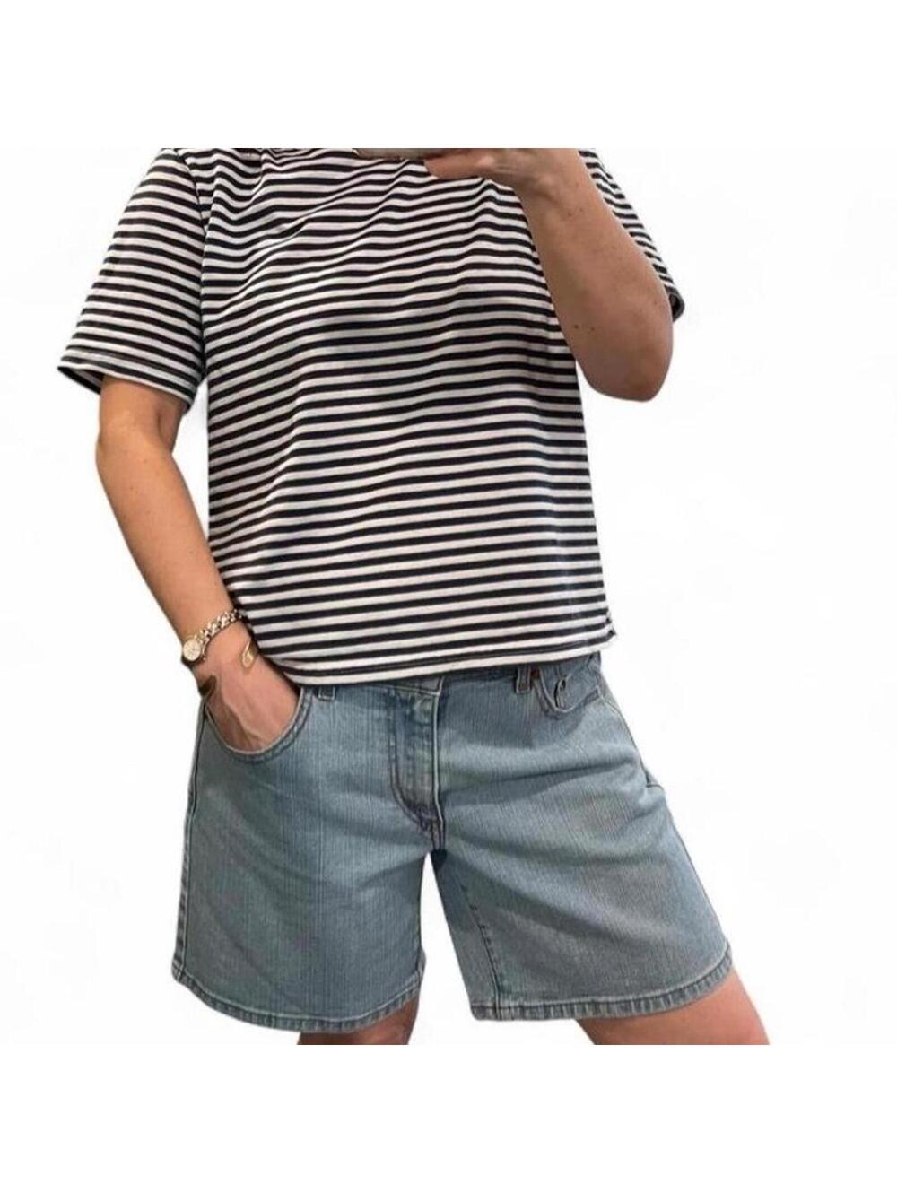 Vintage Y2K Levi’s Nouveau Denim Shorts Light Wash Shorts